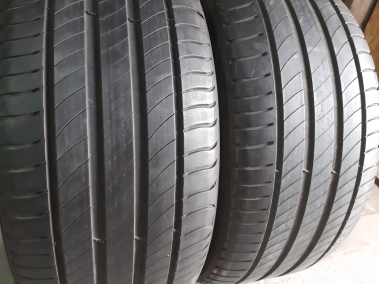 Уживані шини з Європи Michelin Primacy 4 245/40 R 18 Шини на авто в хорошому стані Michelin Primacy 4 шириною 245 висотою 40 радіусом R 18 низькі ціни