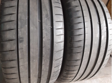 Уживані шини з Європи Michelin Pilot Sport 4 255/40 R 18 Шини на авто в хорошому стані Michelin Pilot Sport 4 шириною 255 висотою 40 радіусом R 18 низькі ціни