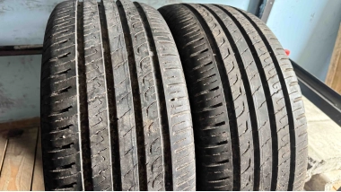 Уживані шини з Європи Barum Bravuris 3 215/55 R 16 Шини на авто в хорошому стані Barum Bravuris 3 шириною 215 висотою 55 радіусом R 16 низькі ціни