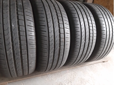 Уживані шини з Європи Pirelli Cinturato P7 . . 235/45 R 18 Шини на авто в хорошому стані Pirelli Cinturato P7 . . шириною 235 висотою 45 радіусом R 18 низькі ціни