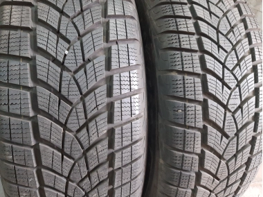 Уживані шини з Європи GoodYear UltraGripPerformance+ . . 225/60 R 18 Шини на авто в хорошому стані GoodYear UltraGripPerformance+ . . шириною 225 висотою 60 радіусом R 18 низькі ціни
