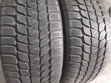 Уживані шини з Європи Bridgestone Blizzak LM-25V 235/45 R 18 Шини на авто в хорошому стані Bridgestone Blizzak LM-25V шириною 235 висотою 45 радіусом R 18 низькі ціни