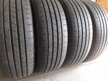 Уживані шини з Європи Hankook Ventus Prime 3 215/65 R 17 Шини на авто в хорошому стані Hankook Ventus Prime 3 шириною 215 висотою 65 радіусом R 17 низькі ціни