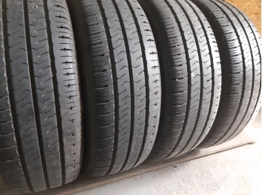 Уживані шини з Європи Hankook Radial RA 28 E 205/65 R 16C Шини на авто в хорошому стані Hankook Radial RA 28 E шириною 205 висотою 65 радіусом R 16C низькі ціни