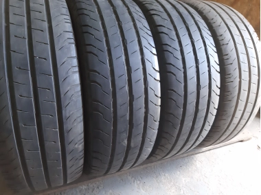 Уживані шини з Європи Continental Conti Van Contact 200 / … 235/65 R 16C Шини на авто в хорошому стані Continental Conti Van Contact 200 / … шириною 235 висотою 65 радіусом R 16C низькі ціни