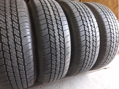 Уживані шини з Європи Bridgestone Dueler H/T 684 245/65 R 17 Шини на авто в хорошому стані Bridgestone Dueler H/T 684 шириною 245 висотою 65 радіусом R 17 низькі ціни