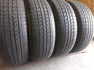 Уживані шини з Європи Bridgestone Dueler H/T 840 255/65 R 17 Шини на авто в хорошому стані Bridgestone Dueler H/T 840 шириною 255 висотою 65 радіусом R 17 низькі ціни