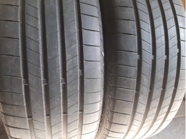 Уживані шини з Європи Bridgestone Turanza Eco . . . 235/50 R 20 Шини на авто в хорошому стані Bridgestone Turanza Eco . . . шириною 235 висотою 50 радіусом R 20 низькі ціни