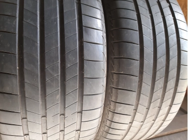 Уживані шини з Європи Bridgestone Turanza Eco . . 255/45 R 20 Шини на авто в хорошому стані Bridgestone Turanza Eco . . шириною 255 висотою 45 радіусом R 20 низькі ціни