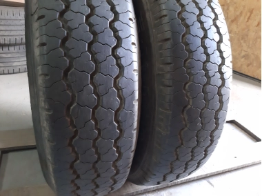 Уживані шини з Європи Bridgestone Dueller H/T 684 . 205/70 R 15 Шини на авто в хорошому стані Bridgestone Dueller H/T 684 . шириною 205 висотою 70 радіусом R 15 низькі ціни