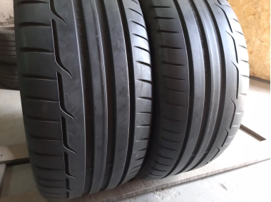 Уживані шини з Європи Dunlop Sport Maxx RT 245/40 R 18 Шини на авто в хорошому стані Dunlop Sport Maxx RT шириною 245 висотою 40 радіусом R 18 низькі ціни
