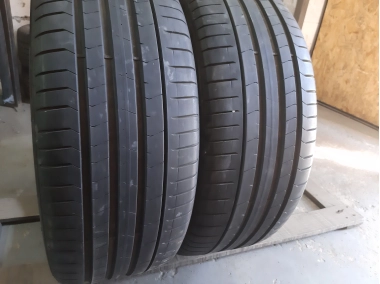 Уживані шини з Європи Pirelli Pzero … . / 255/40 R 21 Шини на авто в хорошому стані Pirelli Pzero … . / шириною 255 висотою 40 радіусом R 21 низькі ціни