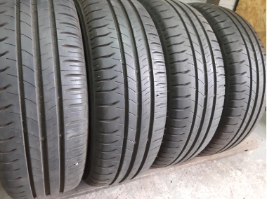 Уживані шини з Європи Michelin Energy Saver 195/65 R 15 Шини на авто в хорошому стані Michelin Energy Saver шириною 195 висотою 65 радіусом R 15 низькі ціни