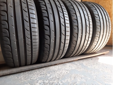 Уживані шини з Європи Kormoran UHP Ultra High Performance 245/45 R 17 Шини на авто в хорошому стані Kormoran UHP Ultra High Performance шириною 245 висотою 45 радіусом R 17 низькі ціни