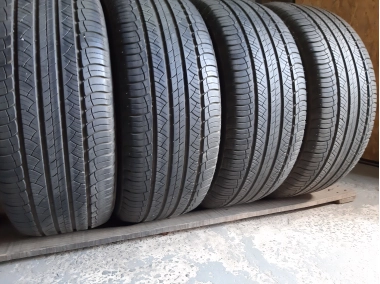 Шини на авто в хорошому стані Michelin Latitude Tour HP   … . шириною 235 висотою 55 радіусом R 17 низькі ціни