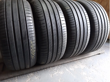 Уживані шини з Європи Michelin Primacy 4 225/50 R 17 Шини на авто в хорошому стані Michelin Primacy 4 шириною 225 висотою 50 радіусом R 17 низькі ціни