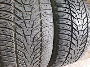 Уживані шини з Європи Hankook Winter I Cept Evo 3 255/40 R 20 Шини на авто в хорошому стані Hankook Winter I Cept Evo 3 шириною 255 висотою 40 радіусом R 20 низькі ціни