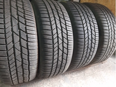 Шини на авто в хорошому стані Continental Conti Winter Contact TS 830P     . шириною 235 висотою 55 радіусом R 17 низькі ціни