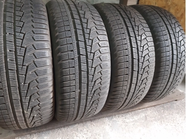 Уживані шини з Європи Hankook Winter I*Cept evo 2 . 215/50 R 17 Шини на авто в хорошому стані Hankook Winter I*Cept evo 2 . шириною 215 висотою 50 радіусом R 17 низькі ціни