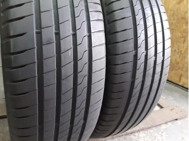 Уживані шини з Європи Firestone Roadhawk 235/65 R 17 Шини на авто в хорошому стані Firestone Roadhawk шириною 235 висотою 65 радіусом R 17 низькі ціни
