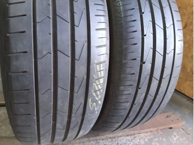 Уживані шини з Європи Hankook Ventus Prime 3 . 225/55 R 17 Шини на авто в хорошому стані Hankook Ventus Prime 3 . шириною 225 висотою 55 радіусом R 17 низькі ціни