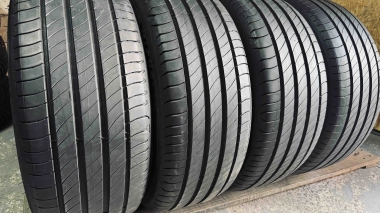 Уживані шини з Європи Michelin Primacy 4 225/45 R 17 Шини на авто в хорошому стані Michelin Primacy 4 шириною 225 висотою 45 радіусом R 17 низькі ціни