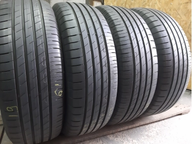 Уживані шини з Європи Good Year Efficient Grip Performance . 215/60 R 17 Шини на авто в хорошому стані Good Year Efficient Grip Performance . шириною 215 висотою 60 радіусом R 17 низькі ціни