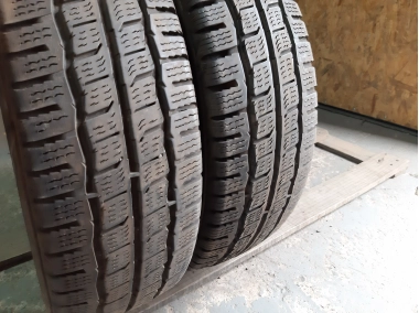 Шини на авто в хорошому стані Kumho WinterPortran CW51 шириною 195 висотою 70 радіусом R 15C низькі ціни