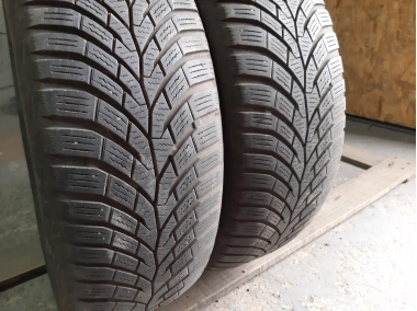 Уживані шини з Європи Continental Winter Contact TS 870 205/65 R 15 Шини на авто в хорошому стані Continental Winter Contact TS 870 шириною 205 висотою 65 радіусом R 15 низькі ціни