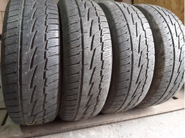 Уживані шини з Європи Matador Sibir Snow 195/65 R 15 Шини на авто в хорошому стані Matador Sibir Snow шириною 195 висотою 65 радіусом R 15 низькі ціни