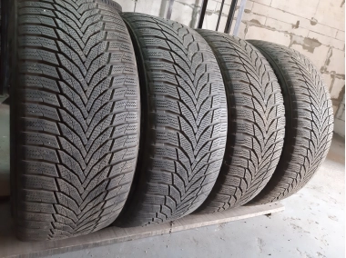 Уживані шини з Європи Nexen Winguard Sport 2 245/45 R 18 Шини на авто в хорошому стані Nexen Winguard Sport 2 шириною 245 висотою 45 радіусом R 18 низькі ціни