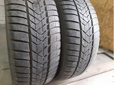 Уживані шини з Європи Pirelli Sottozero 3 225/45 R 18 Шини на авто в хорошому стані Pirelli Sottozero 3 шириною 225 висотою 45 радіусом R 18 низькі ціни