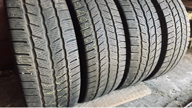 Уживані шини з Європи Continental Van Contact Winter 235/65 R 16C Шини на авто в хорошому стані Continental Van Contact Winter шириною 235 висотою 65 радіусом R 16C низькі ціни