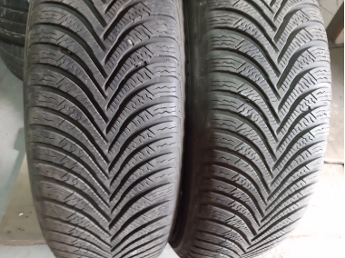 Уживані шини з Європи Michelin Alpin 5 . 205/65 R 16 Шини на авто в хорошому стані Michelin Alpin 5 . шириною 205 висотою 65 радіусом R 16 низькі ціни