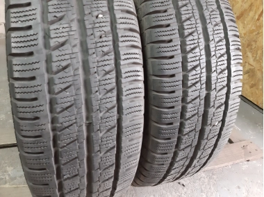 Уживані шини з Європи Points Winter Star 4 235/65 R 16C Шини на авто в хорошому стані Points Winter Star 4 шириною 235 висотою 65 радіусом R 16C низькі ціни