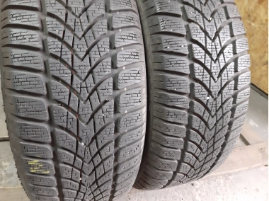 Шини на авто в хорошому стані Dunlop SP Winter Sport 4D        шириною 205 висотою 55 радіусом R 16 низькі ціни