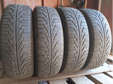 Уживані шини з Європи Uniroyal MS Plus 77 205/70 R 15 Шини на авто в хорошому стані Uniroyal MS Plus 77 шириною 205 висотою 70 радіусом R 15 низькі ціни