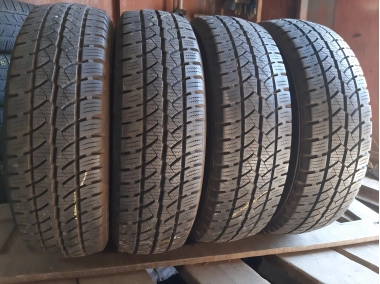 Шини на авто в хорошому стані Semperit Van Grip   шириною 185 висотою 0 радіусом R 14C низькі ціни