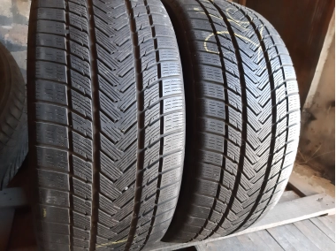 Уживані шини з Європи Gripmax SureGHPro 265/35 R 21 Шини на авто в хорошому стані Gripmax SureGHPro шириною 265 висотою 35 радіусом R 21 низькі ціни