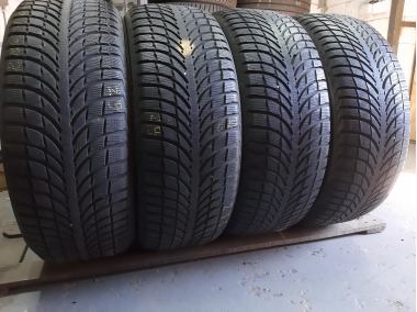Уживані шини з Європи Michelin Latitude Alpin . 235/55 R 19 Шини на авто в хорошому стані Michelin Latitude Alpin . шириною 235 висотою 55 радіусом R 19 низькі ціни