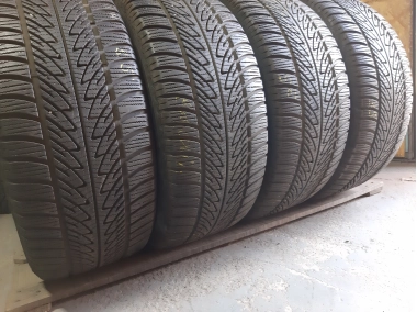 Уживані шини з Європи Good Year Ultra Grip 8 Perfomance . 285/45 R 20 Шини на авто в хорошому стані Good Year Ultra Grip 8 Perfomance . шириною 285 висотою 45 радіусом R 20 низькі ціни