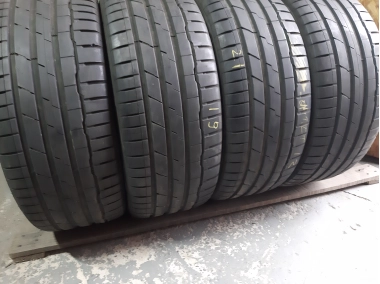 Шини на авто в хорошому стані Hankook Ventus S1 Evo3 шириною 245 висотою 45 радіусом R 19 низькі ціни