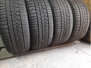 Уживані шини з Європи Continental WinterContact TS860S 245/45 R 19 Шини на авто в хорошому стані Continental WinterContact TS860S шириною 245 висотою 45 радіусом R 19 низькі ціни