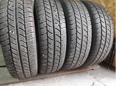 Уживані шини з Європи Continental Vanco Winter 2 205/75 R 16C Шини на авто в хорошому стані Continental Vanco Winter 2 шириною 205 висотою 75 радіусом R 16C низькі ціни