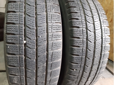 Уживані шини з Європи Kleber Transalp 2 205/65 R 16C Шини на авто в хорошому стані Kleber Transalp 2 шириною 205 висотою 65 радіусом R 16C низькі ціни